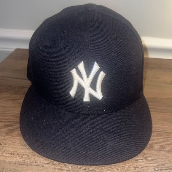 New Era Other - New Era New York Yankees 59FIFTY Fitted Hat Navy Blue MLB On-Field Cap 7 5/8